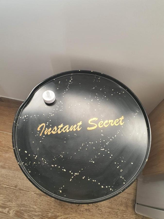 Bed and Breakfast Instant Secret Pourrieres Экстерьер фото
